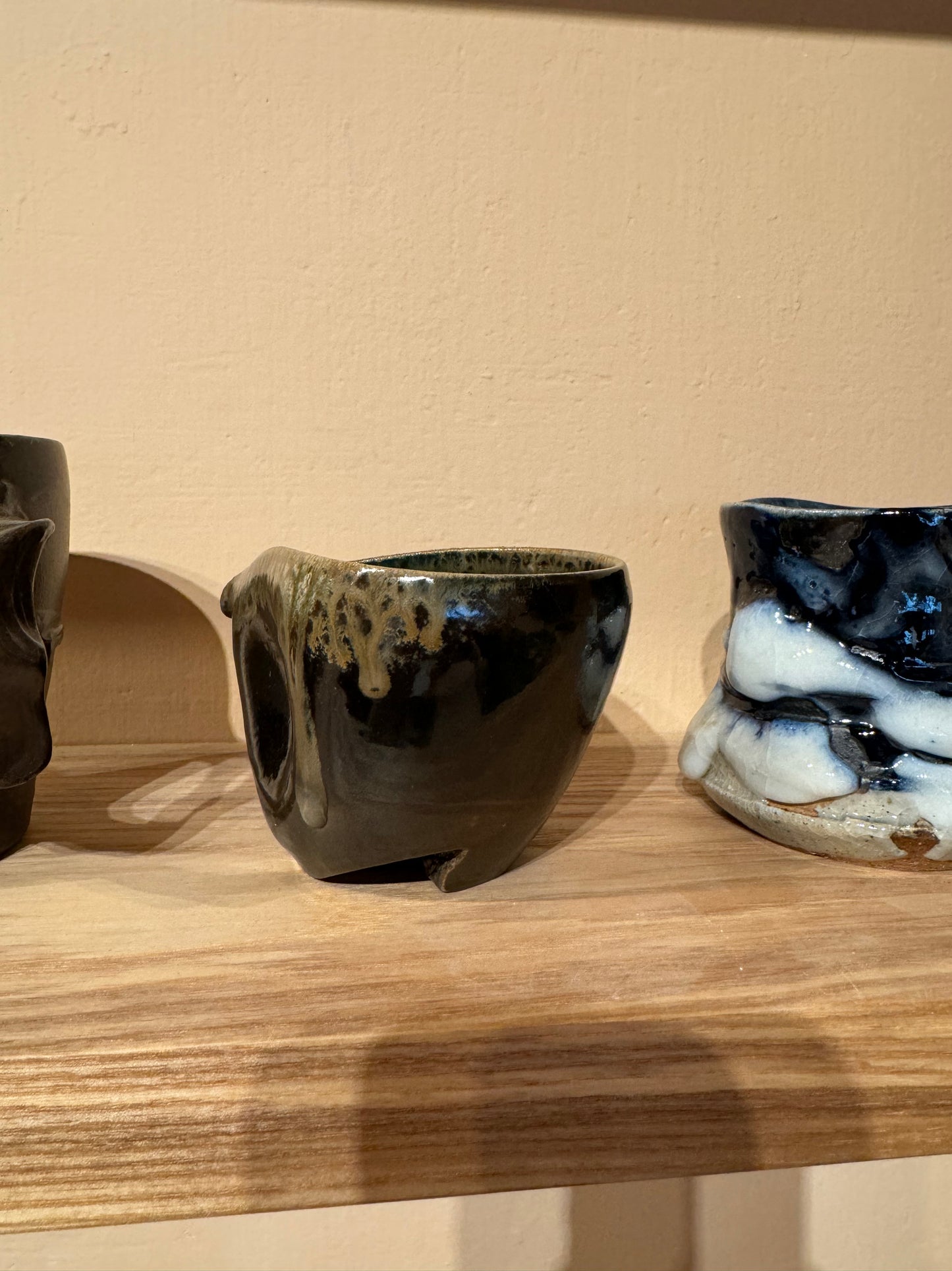 11. Black mouth cup